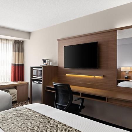 Microtel Inn & Suites By Wyndham Kirkland Lake Εξωτερικό φωτογραφία