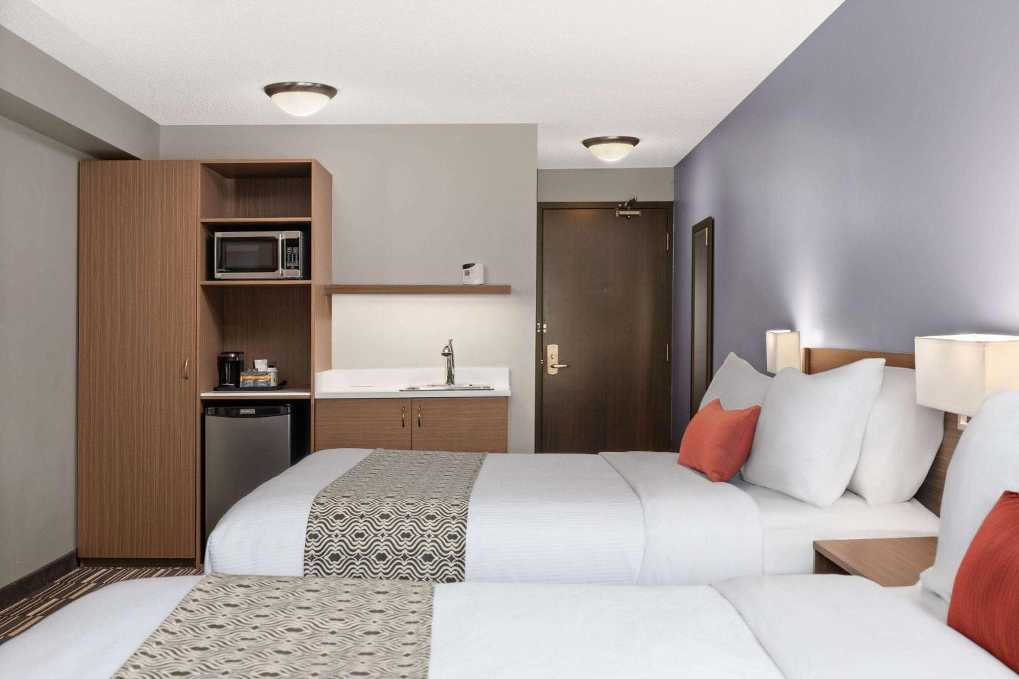 Microtel Inn & Suites By Wyndham Kirkland Lake Εξωτερικό φωτογραφία
