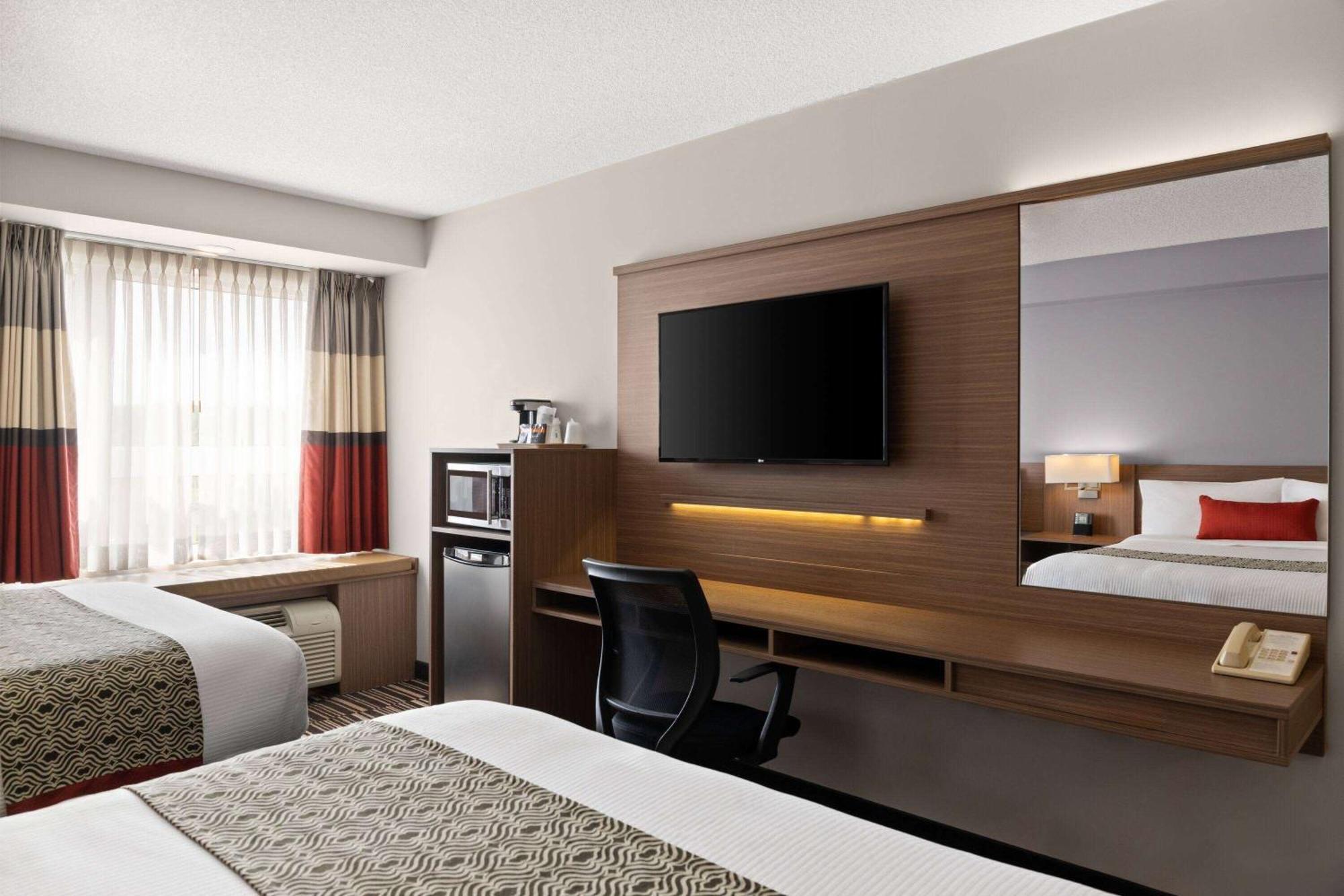 Microtel Inn & Suites By Wyndham Kirkland Lake Εξωτερικό φωτογραφία