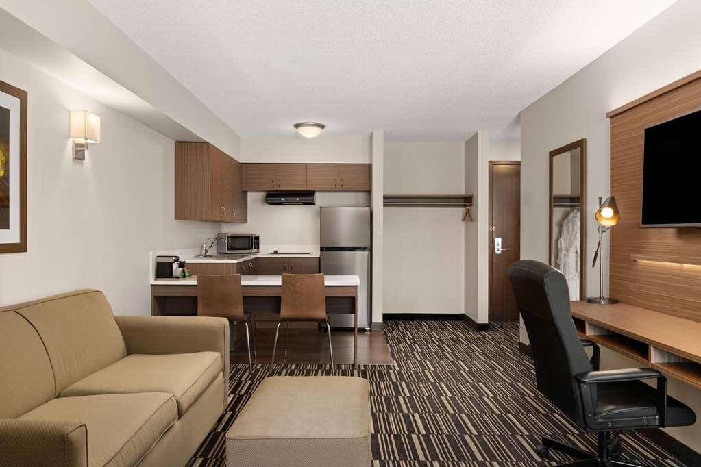 Microtel Inn & Suites By Wyndham Kirkland Lake Δωμάτιο φωτογραφία