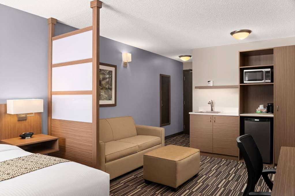 Microtel Inn & Suites By Wyndham Kirkland Lake Δωμάτιο φωτογραφία